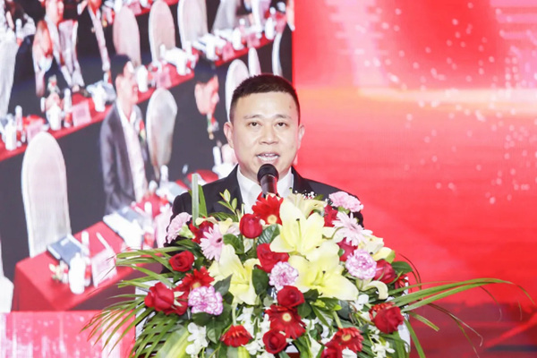 广州市定制家居行业协会年会圆满落幕，天湘板业揽获多项殊荣