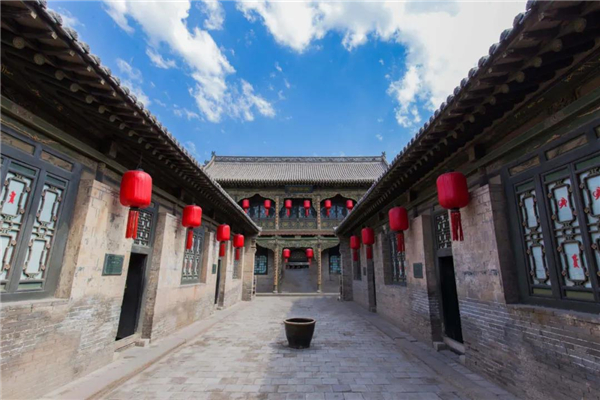 东朗麦斯特铝包木窗唐韵95系列赏析