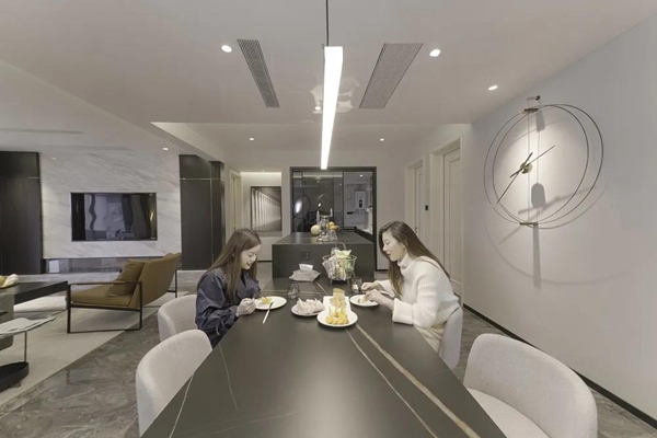 玛格全屋定制：高颜值夫妻131m²简约新家