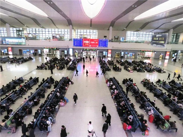 帝奥斯门窗：2021高铁广告强势开启C位霸屏模式