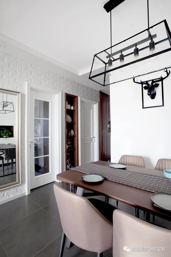 佰丽爱家全屋定制：70㎡现代美式，释放灵魂的束缚