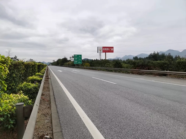 帝奥斯门窗广告在全国各地惊艳亮相 打响2021第一炮