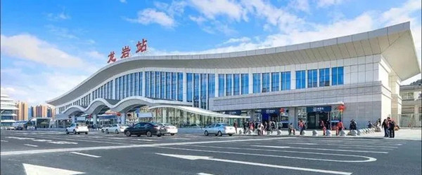 喜迎新春丨万格丽强势亮相福建东至西全线动车站广告