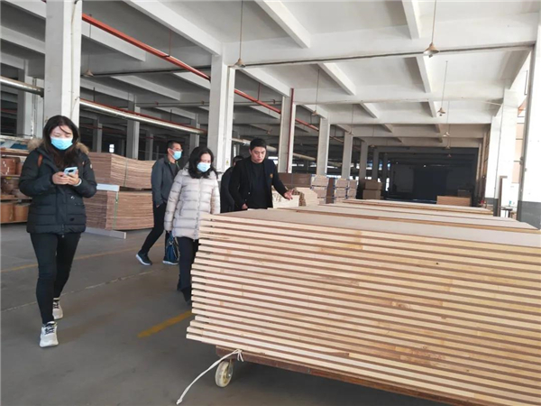 合力门业欢迎招商蛇口一行莅临合力门业考察指导 合力门业欢迎招商蛇口一行莅临合力门业考察指导