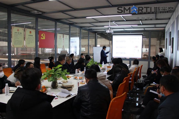 斯米帝全屋定制与名匠装饰公司考察团达成合作 斯米帝全屋定制与名匠装饰公司考察团达成合作