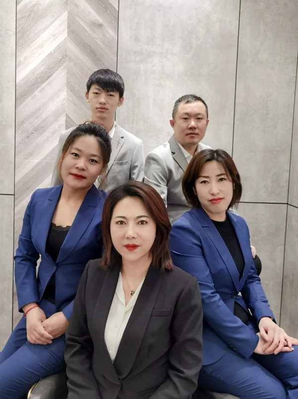 三峰家居蛟河店总经理董丽梅：做事先做人