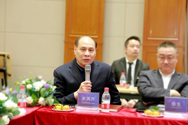“2021品质门窗,助力美好生活”发现之旅走进派雅门窗