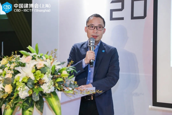 史上最强媒体天团品味建博，这场面你可能没见过！