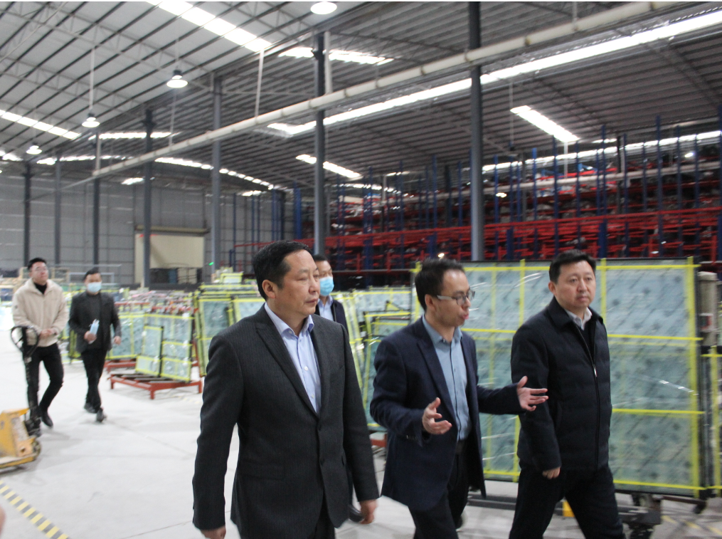 德斯莱斯铝业集团欢迎南省确山县委书记路耕带领县委班子成员一行莅临总部参观考察