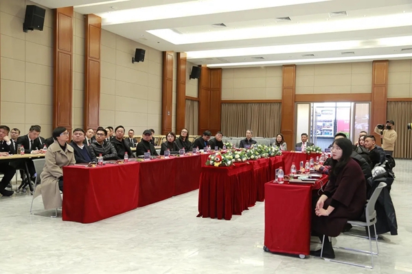 “2021品质门窗,助力美好生活”发现之旅走进派雅门窗 “2021品质门窗,助力美好生活”发现之旅走进派雅门窗