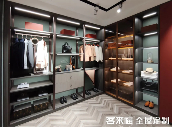 客来福全屋定制:衣帽间的性格说,点击匹配你的性格! 客来福全屋定制:衣帽间的性格说,点击匹配你的性格!