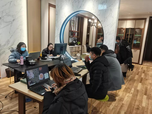 兔宝宝全屋定制“飞酷计划”在城西店成功落地 兔宝宝全屋定制“飞酷计划”在城西店成功落地