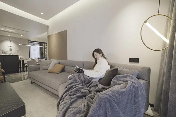 玛格全屋定制：高颜值夫妻131m²简约新家