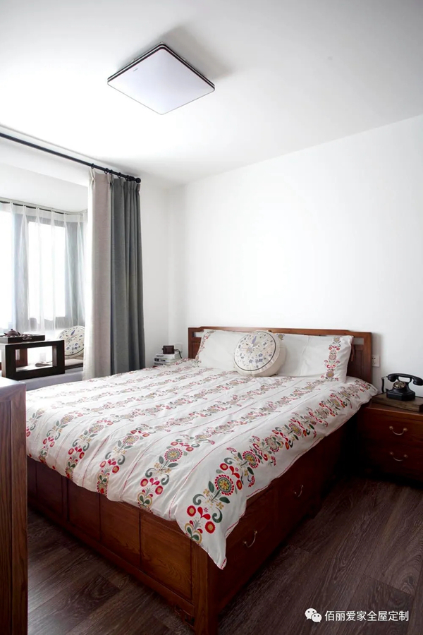 佰丽爱家全屋定制：70㎡现代美式，释放灵魂的束缚