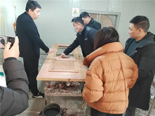 合力门业欢迎招商蛇口一行莅临合力门业考察指导 合力门业欢迎招商蛇口一行莅临合力门业考察指导