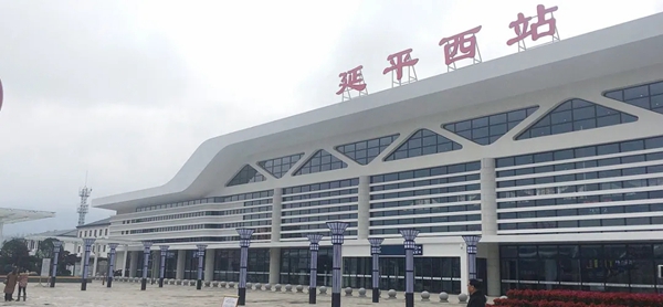 喜迎新春丨万格丽强势亮相福建东至西全线动车站广告