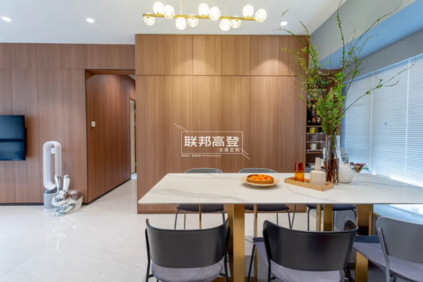 联邦高登全屋定制：这个30+独居女孩儿的生活有多飒