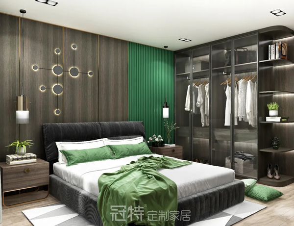 冠特定制家具：卧室护墙板设计，彰显奢华与温馨！