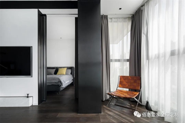 佰丽爱家全屋定制:89㎡极简风,黑白碰撞之间捕捉自然光影! 佰丽爱家全屋定制:89㎡极简风,黑白碰撞之间捕捉自然光影!