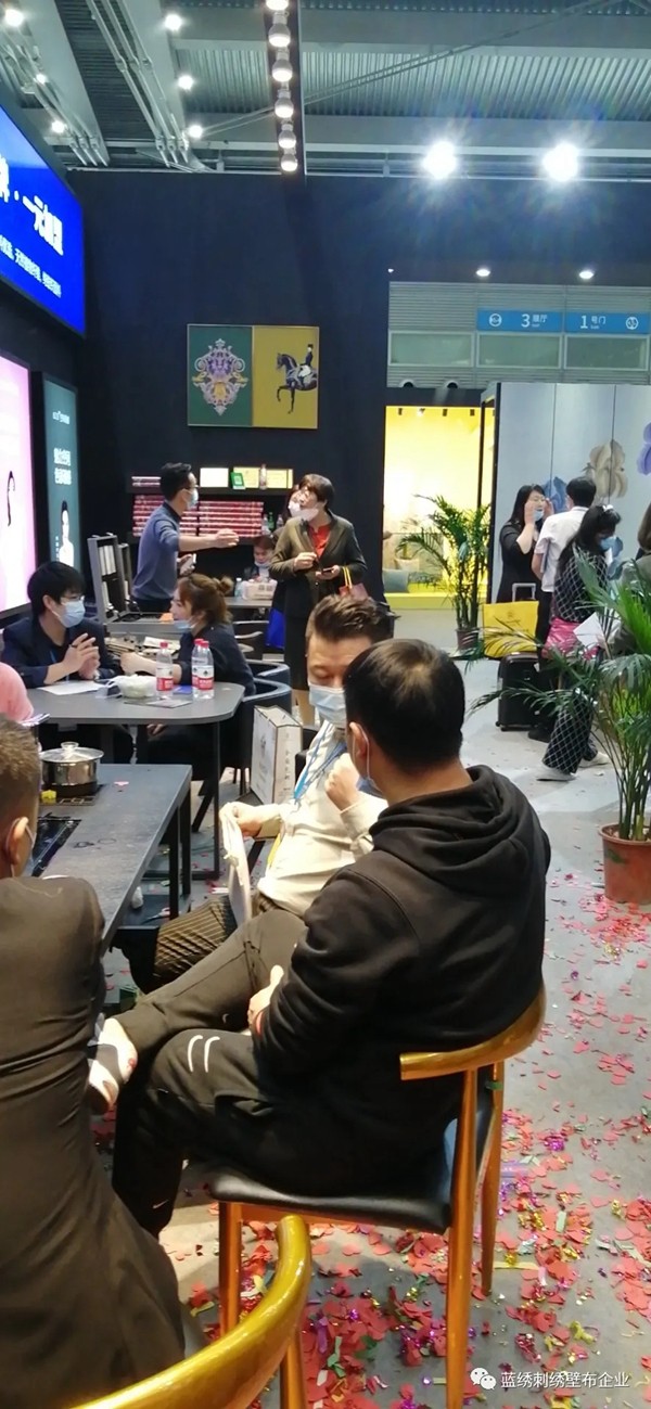 深圳家纺展|加盟蓝绣墙布，共享下一片蓝海