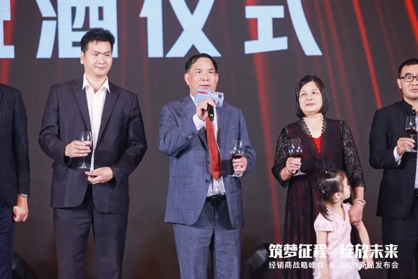群星荟萃，唱响【帝奥斯门窗】！庄心妍、梁汉文、梦然助阵帝奥斯新品发布盛典！