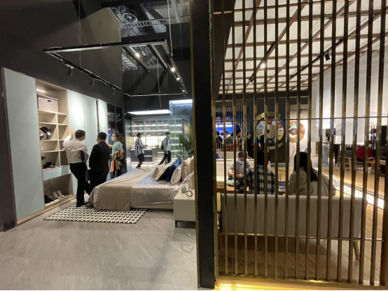广州定制家居展丨冠特王军太：中西结合，两大文化新产品