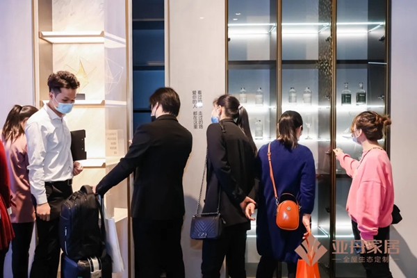 广州定制家居展精彩开幕，亚丹家居精致亮相！
