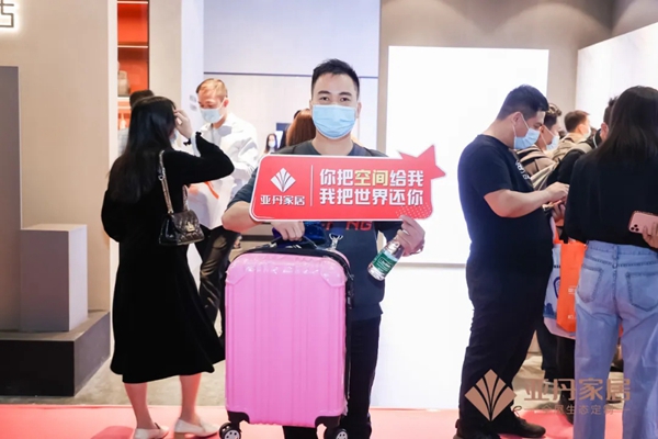 广州定制家居展精彩开幕，亚丹家居精致亮相！
