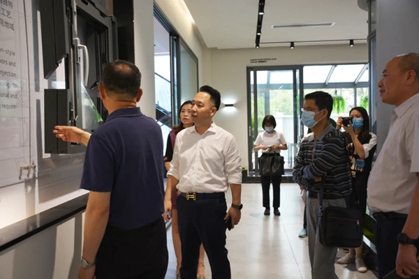 “企业暖春行动”工作组莅临荣高门窗调研! “企业暖春行动”工作组莅临荣高门窗调研!