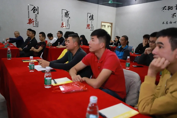 帝卡斯生态艺术壁材“艺术涂装工匠班”  星星之火已燎原