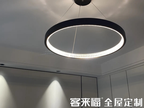 客来福全屋定制:115m²三房两厅全屋定制,在闹中取静 客来福全屋定制:115m²三房两厅全屋定制,在闹中取静