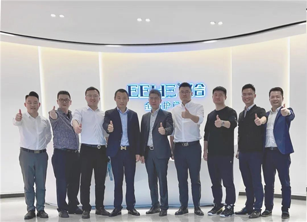 亿合门窗丨居然之家湖南江西分公司总经理顾月明一行莅临参观指导