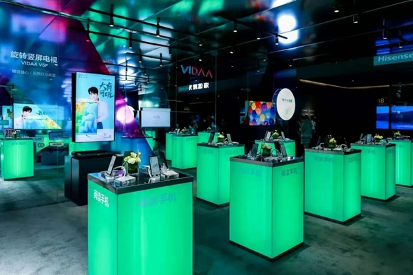 海信电器久违了AWE!9大品牌军团震撼亮相现场超燃! 海信电器久违了AWE!9大品牌军团震撼亮相现场超燃!