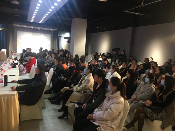 2021大自然墙布经销商会议暨新品发布会完美闭幕