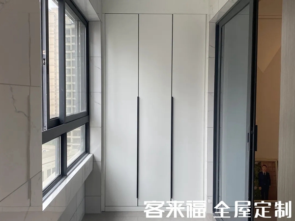 客来福全屋定制:115m²三房两厅全屋定制,在闹中取静 客来福全屋定制:115m²三房两厅全屋定制,在闹中取静
