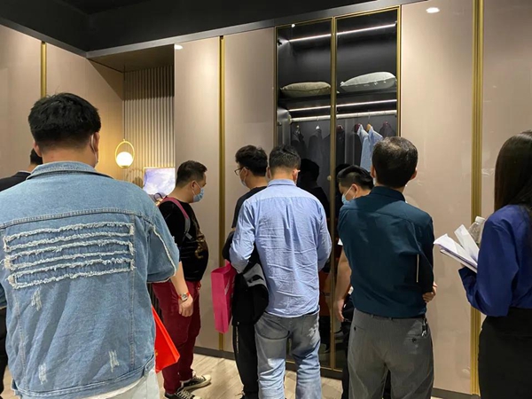 适而居全屋定制举办新品发布，引领行业轻奢潮流