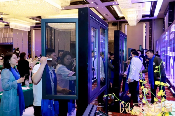 冠豪门窗召开2021年战略峰会,开启品牌新征程 冠豪门窗召开2021年战略峰会,开启品牌新征程