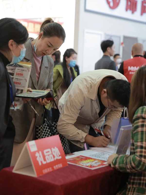 感受美佳橱柜速度：安团家博会的96小时