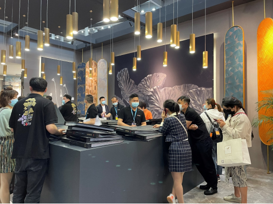 2021深圳家纺展| SOFRO索弗仑软装闫泽：携四大新品亮相，为经销商加持 