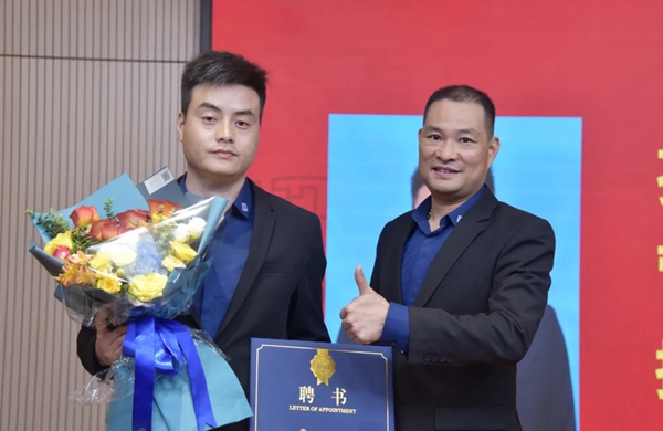 尚益达门窗营销中心人事任命及营销战略部署会议成功举行