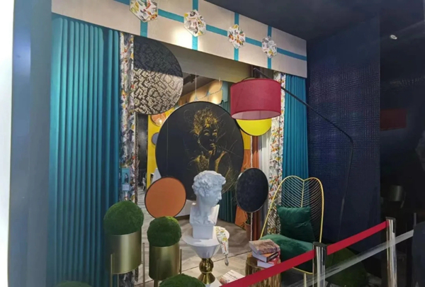 城市素颜 1：1实景还原专卖店设计，深圳展会受追捧！