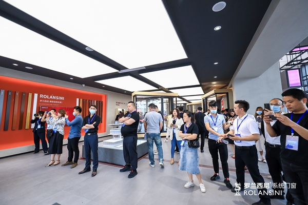 窗造新势能，智造新未来|罗兰西尼4.0智能制造新基地盛大启幕