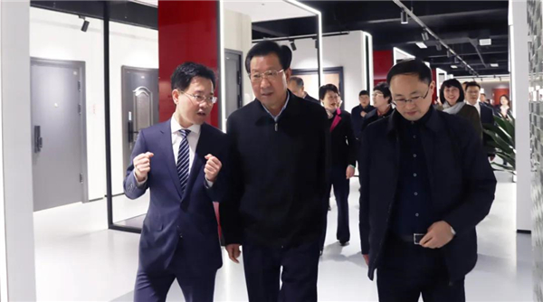 金凯德全国人大华侨委委员王辉忠一行来金凯德调研考察
