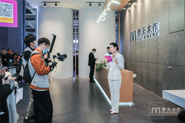 梦天木门2021中国建博会(上海)落幕,引领当代家居新风尚