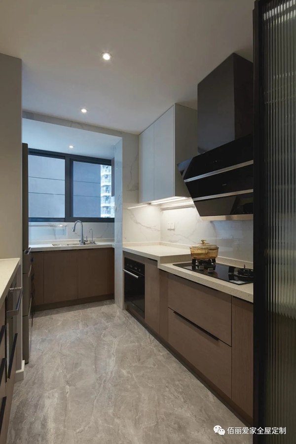 佰丽爱家全屋定制|137㎡现代风3居室，空间功能优化