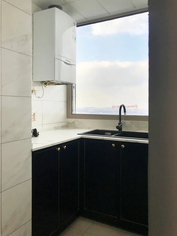 柏厨家居：143m²的连通式格局，打造轻奢品质家居