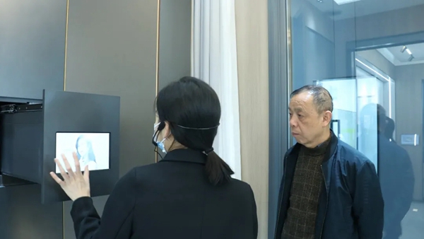 资深媒体人喻镇荣一行考察BSPH宝思派智能家居