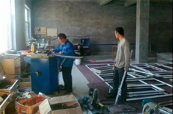 老赖不赖门窗丨买门窗一定要小心“低价陷阱”