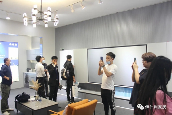聚焦广州定制家居展，伊仕利家居吸睛无数！