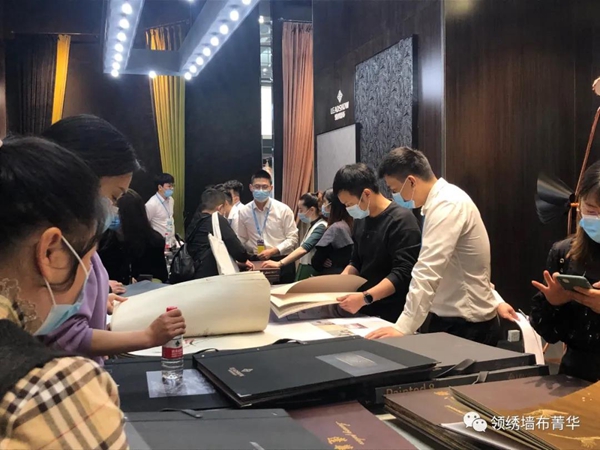 领绣墙布再开新篇章,每次出发,都是一场新征程! 领绣墙布再开新篇章,每次出发,都是一场新征程!